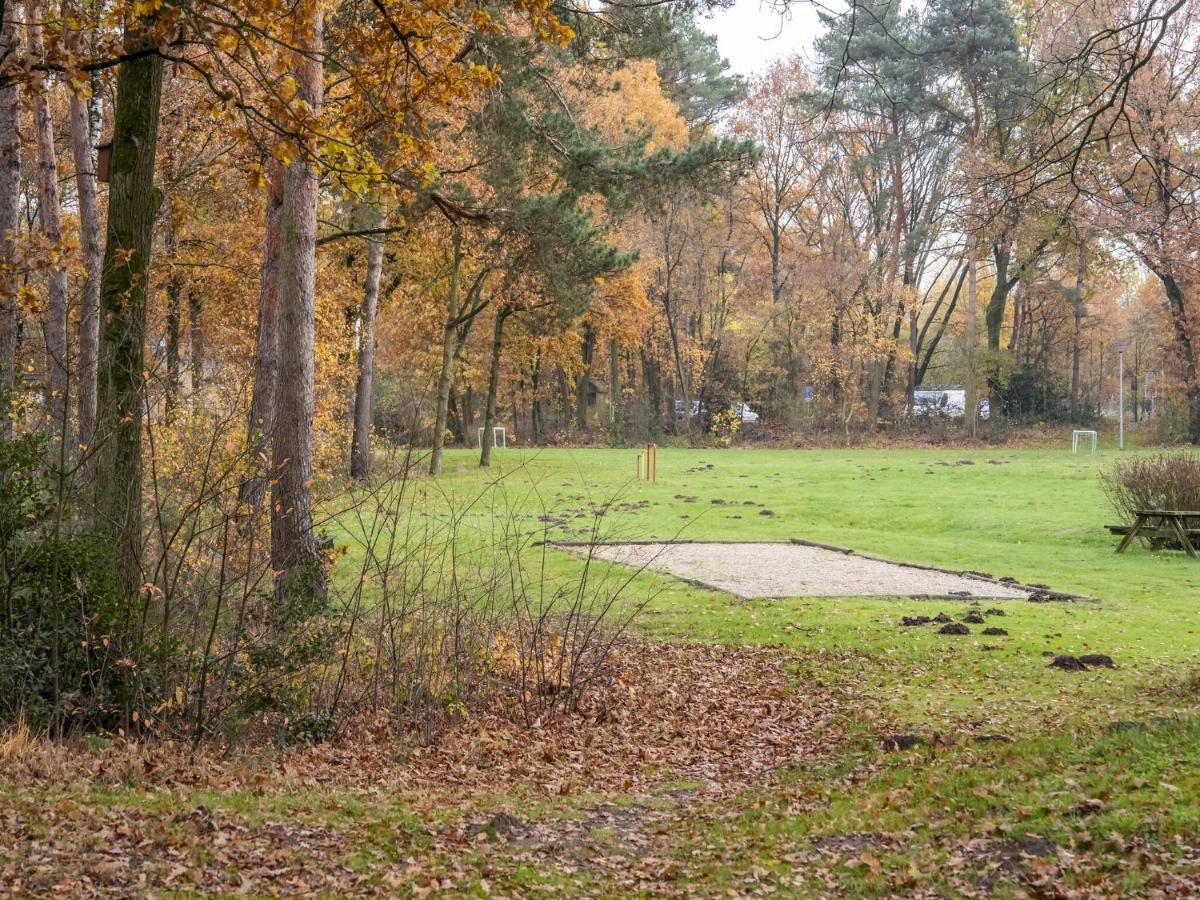 Modern Holiday Home In Stramproy In The Forest Esterno foto